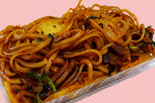 旨辛キムチ赤焼きそば